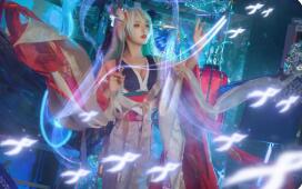 副标题：神装降世，魔神吕布新纪元。